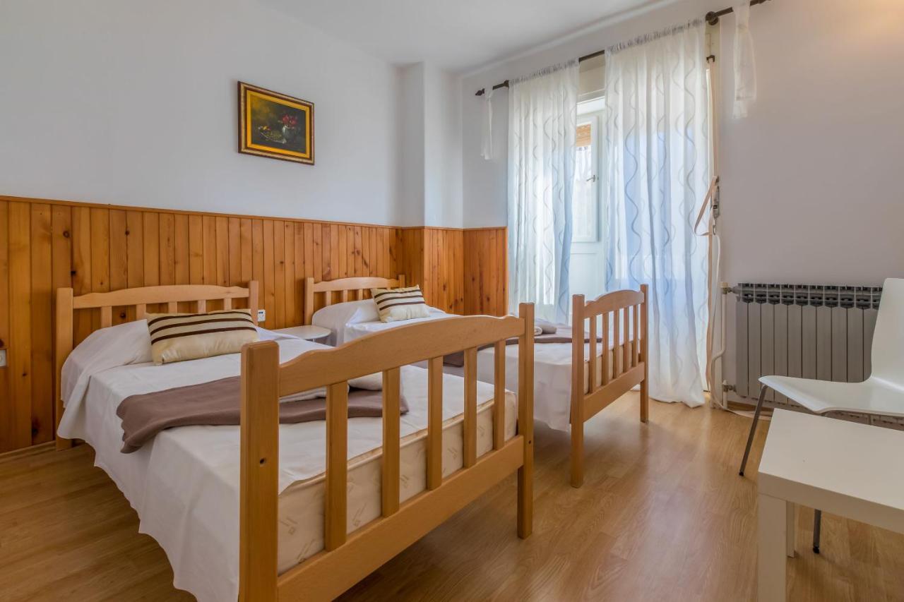 Apartment Roni ツリクヴェニツァ エクステリア 写真